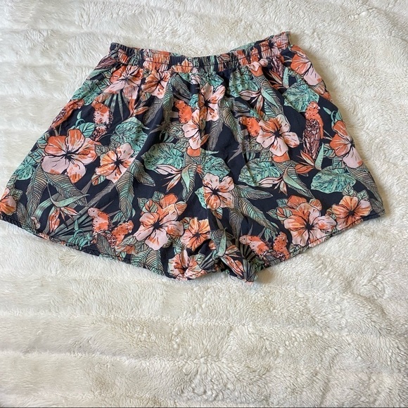 Floral Tropical Print Boho Mini Shorts Size S - Picture 7 of 12